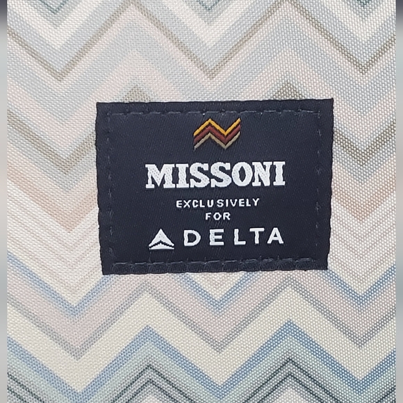 Missoni Luxury Kits Case Exclusive For Delta Air- amenity Kits - Picture 11 of 13